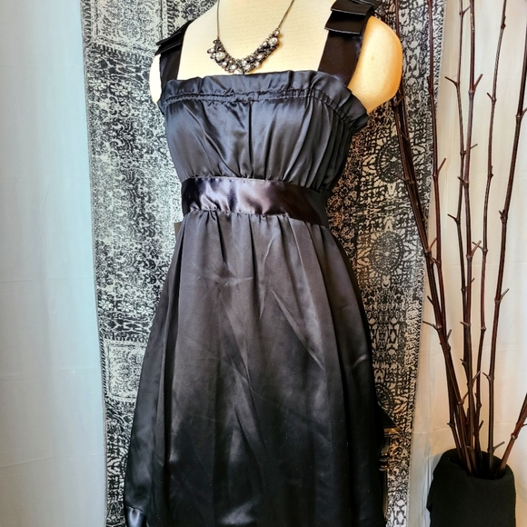 BETSEY JOHNSON...STUNNING GORGEOUS DRESS - Picture 4 of 8